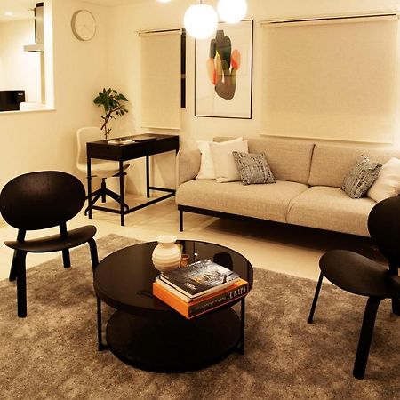 6 Mins To Walk Jr Okubo Station 1Stop To Shinjuku Brand New Silent Stylish 3Br Villa โตเกียว ภายนอก รูปภาพ