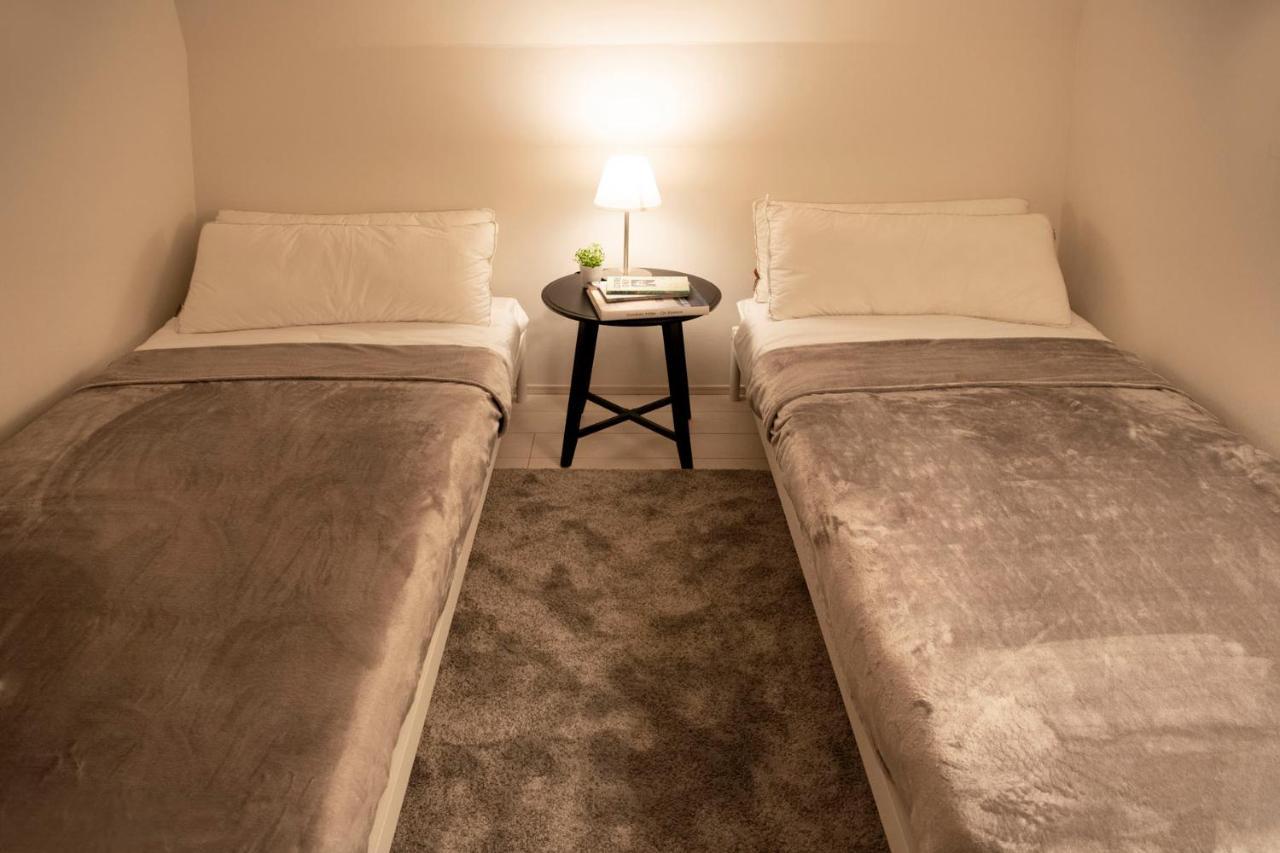 6 Mins To Walk Jr Okubo Station 1Stop To Shinjuku Brand New Silent Stylish 3Br Villa โตเกียว ภายนอก รูปภาพ